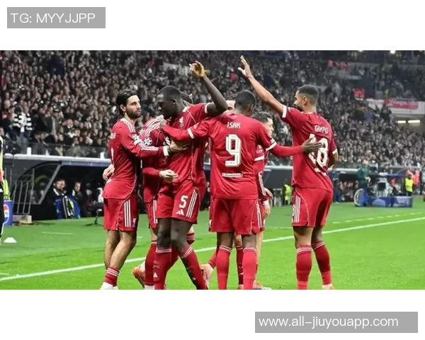 前队友称伊萨克转会时机不佳影响体能但在利物浦仍能展现实力