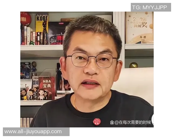 苏群点评卢指导末节不使用四名首发策略避免针对登哥的争议